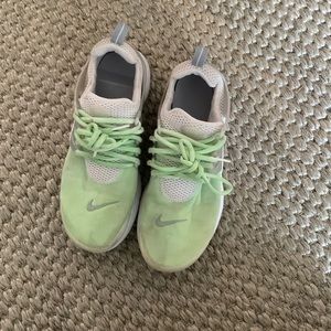 Nike Prestos.